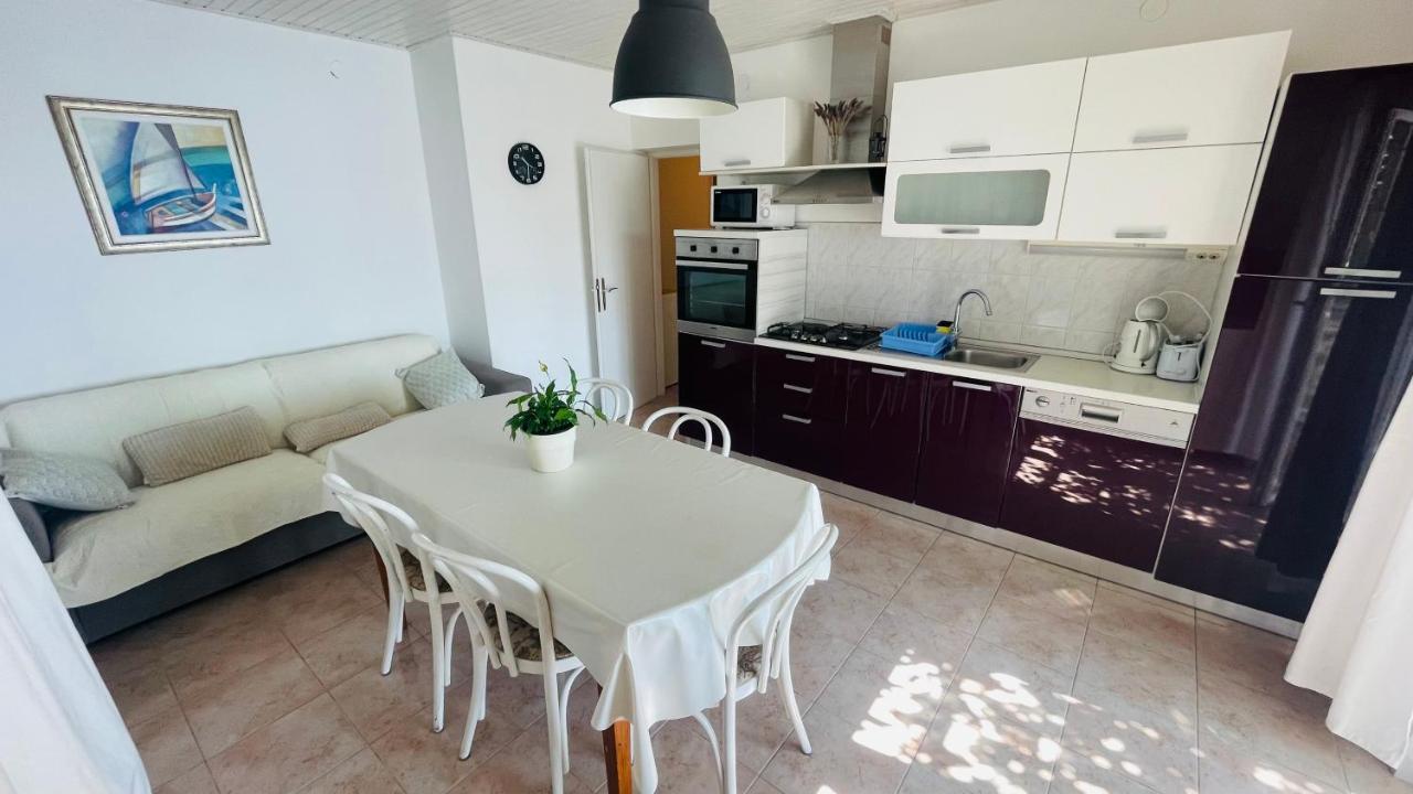 Apartments Danijela 鲁巴达 外观 照片